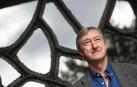 Fotografía de archivo del 26/11/2012 del escritor británico Julian Barnes , uno de los novelistas más influyentes en lengua inglesa de las últimas décadas,