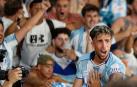 El centrocampista del Málaga, David Larrubia, tras conseguir el segundo gol de su equipo durante el encuentro de vuelta por el ascenso a Primera División frente al Almería