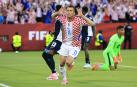 Fotos del debut goleador de Budimir en el Mundial.