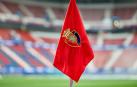Un banderín con el escudo antiguo de Osasuna en El Sadar con motivo de la jornada retro de la pasada campaña