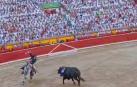 Vídeo de Andy Cartagena clavando con habilidad las banderillas cortas