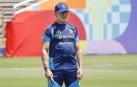 El técnico de la selección española Luis de la Fuente durante el entrenamiento que el combinado español ha realizado este martes 7 de julio en el Estadio Cotton Bowl de Dallas