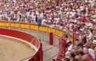 Vídeo de las peñas cantando 'El Rey' a Roca Rey