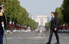 Emmanuel Macron durante el desfile militar del día nacional de Francia