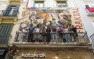 Parte del equipo que forma parte del proyecto Fraktal, un albergue de emergencia habitacional