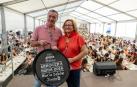 María Dabán, con el alcalde de Arguedas, José Luis Sanz, tras su nombramiento como Arrocera Mayor 2026