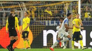 Santiago Mourino , del Villarreal, celera el empate contra el Borussia Dortmund