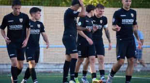 Los jugadores del Izarra celebran el gol de Ibai Alonso que ha abierto el marcador