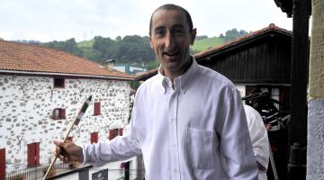 Bixente Igarzabal, cuando tiró el cohete en las fiestas de Lesaka de 2018