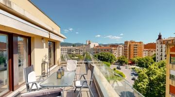 Ático dúplex con terrazas en el centro de Pamplona