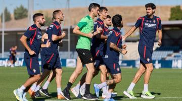 Del Castillo, Dubasin, Herrera, Budimir, Iker Muñoz, Rubén García y Catena