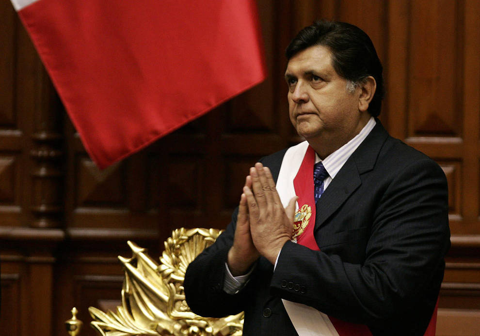 Muere El Expresidente De Perú Alan García Tras Dispararse Cuando Iba A Ser Detenido