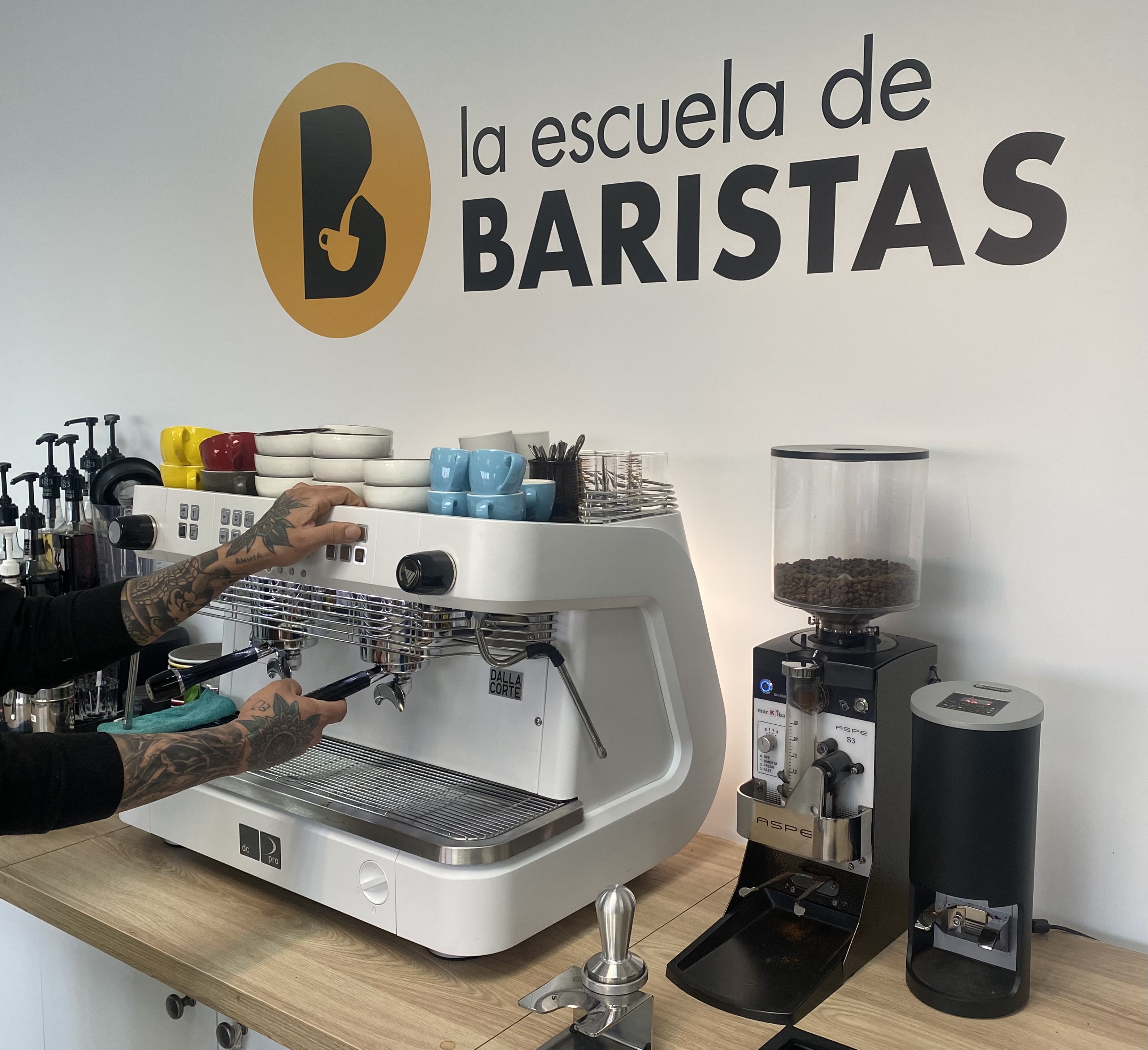 La Escuela De Baristas De Cafés Plaza Del Castillo Estrena Aula De ...