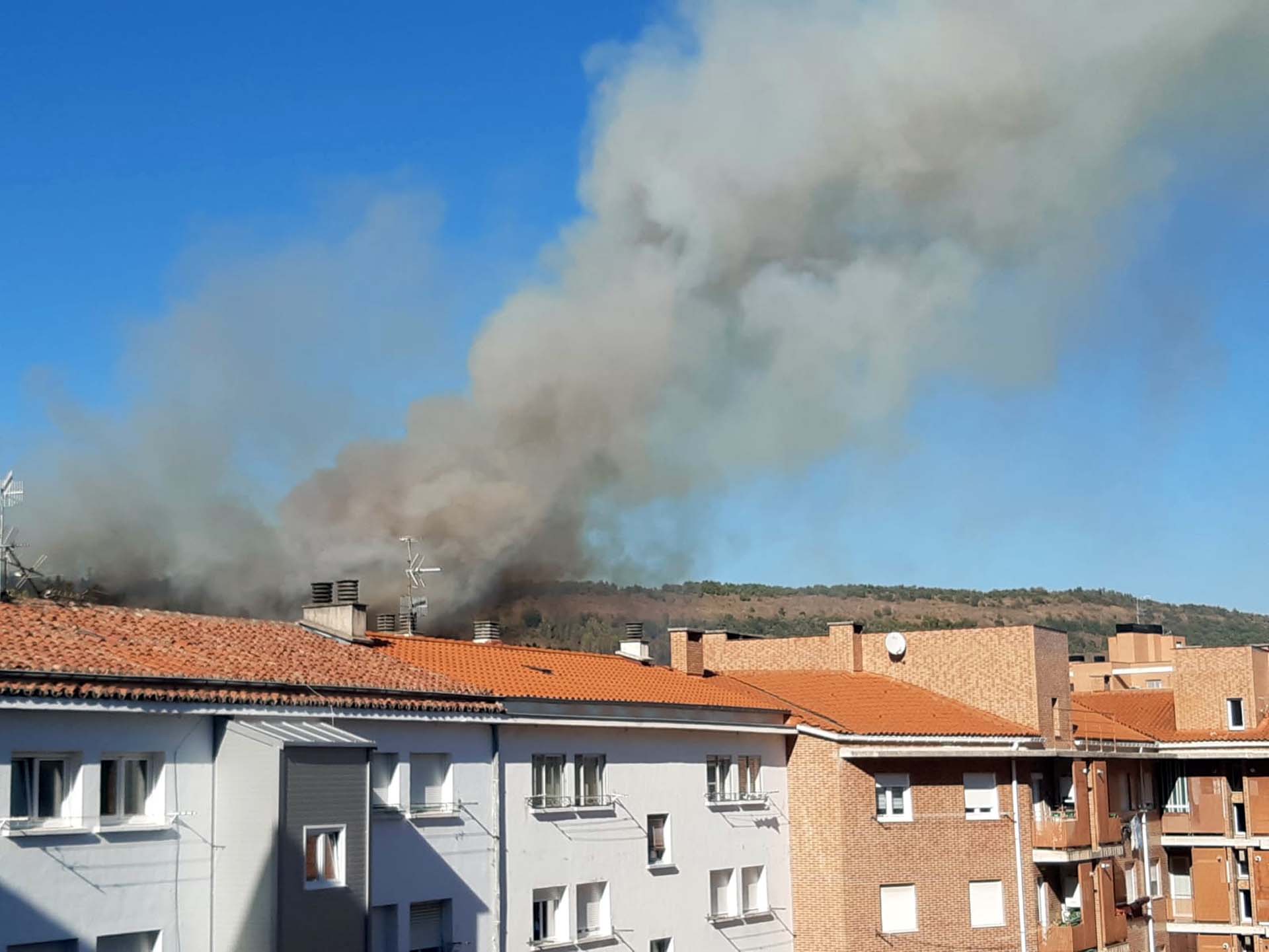 Imágenes Del Incendio En El Monte Ezkaba